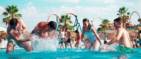 Parque Warner Beach Water Park from Madrid full day